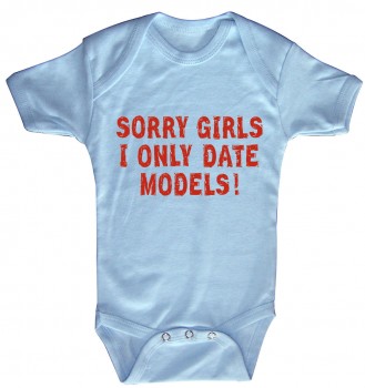 Babystrampler mit Print – Sorry Girls I only date models – 08399 blau - 0-6 Monate