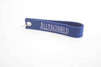 Filz-Schlüsselanhänger mit Stick Alltgagsheld Gr. ca. 17x3cm 14257 blau
