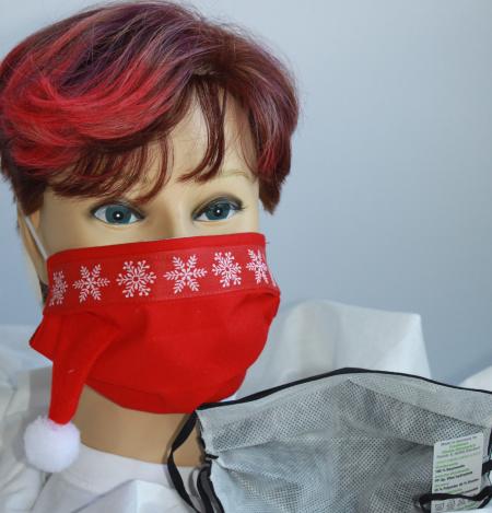 Textil Design Maske aus Baumwolle, mit zertifiziertem Innenvlies - Eiskristalle mit weißem Bommel - 15899