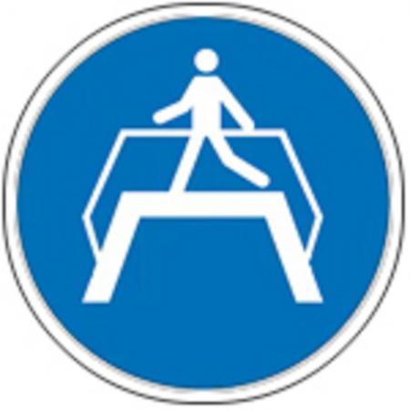 Schild Gebotszeichen nach ISO 7010 - Übergang benutzen - 320083 rund Gr. ca. 20cm