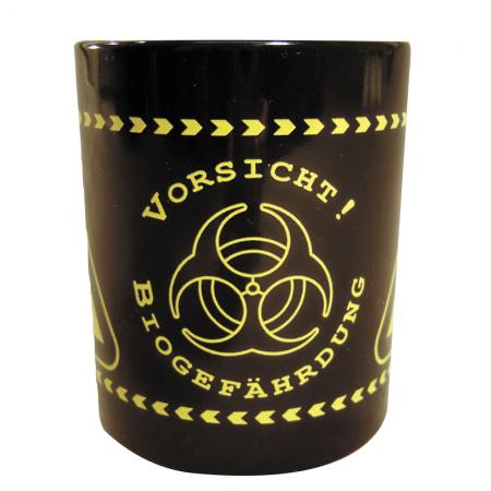 Tasse mit Print Biogefährdung Symbol schwarz 57008