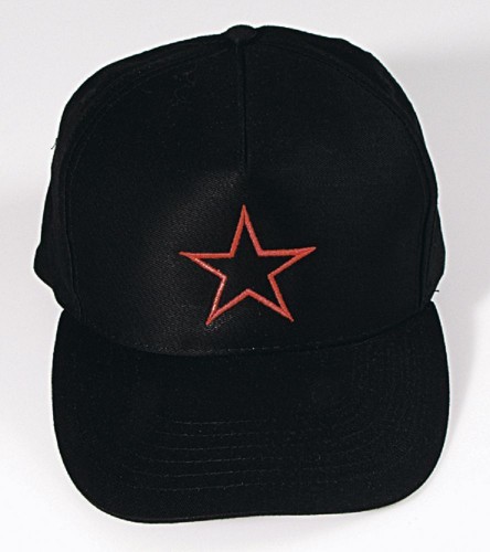 Baseballcap mit Einstickung - roter Stern - 69598 schwarz