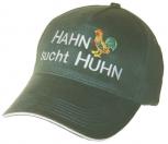 Baumwollcap mit Einstickung - Hahn sucht Huhn - 69707 grün