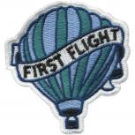 AUFNÄHER "First Flight" NEU Gr. 6,5cm x 7cm (04983) Stick Patches Applikation Emblem Luftfahrt Ballonfahrt